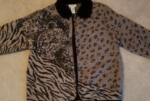 Sweater/bracelet bundle